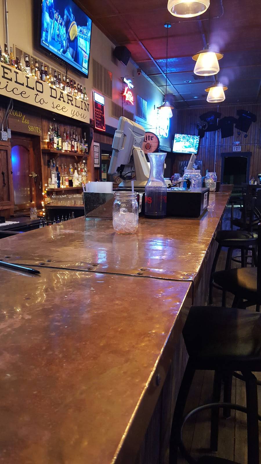 Conways | restaurant | 262 W Jahn St, New Braunfels, TX 78130, USA | 8306205376 OR +1 830-620-5376