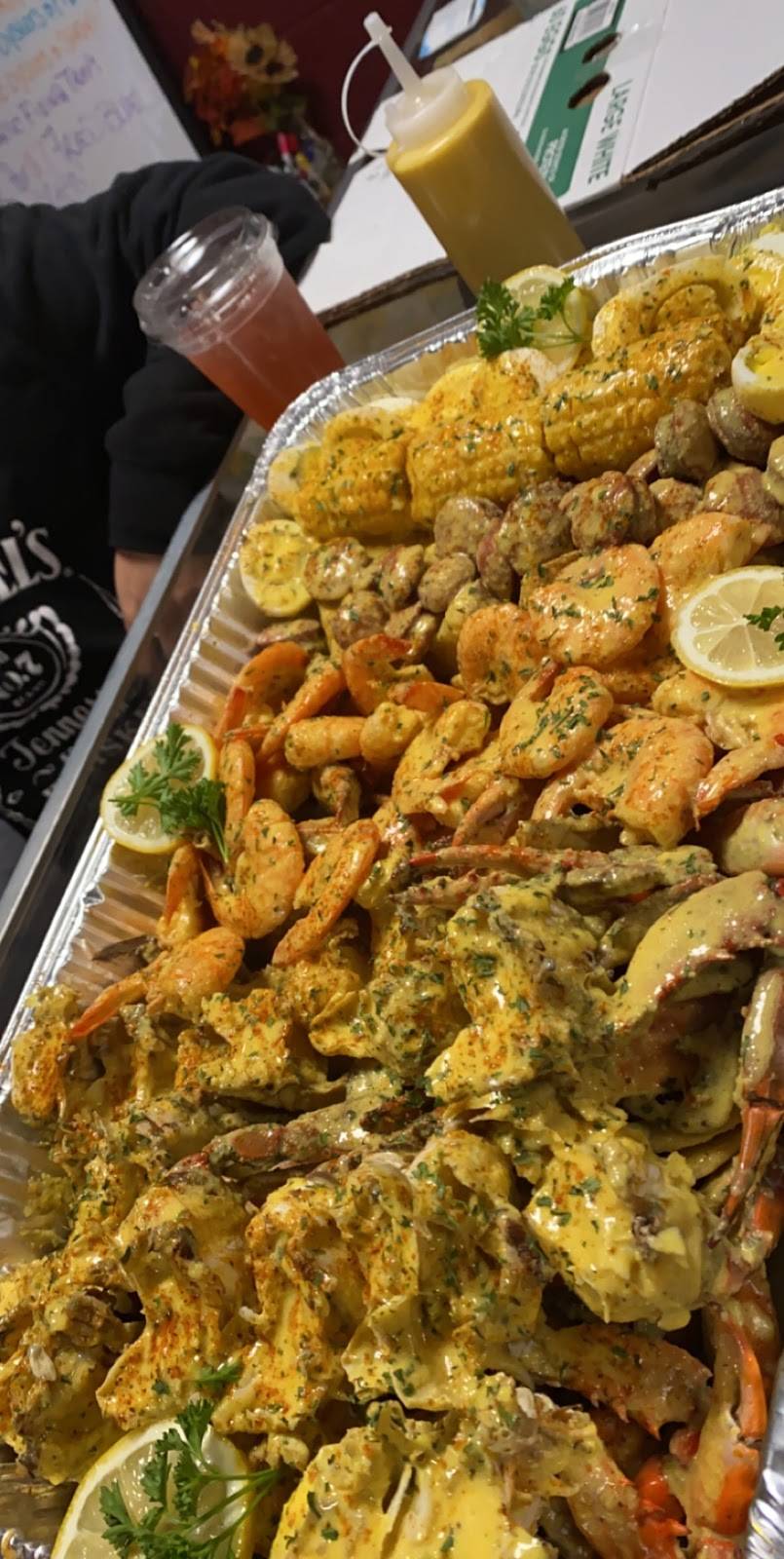 Taste My Garlic Crabs llc | restaurant | 212 Garden Ct, Ridgeville, SC 29472, USA | 8432096106 OR +1 843-209-6106