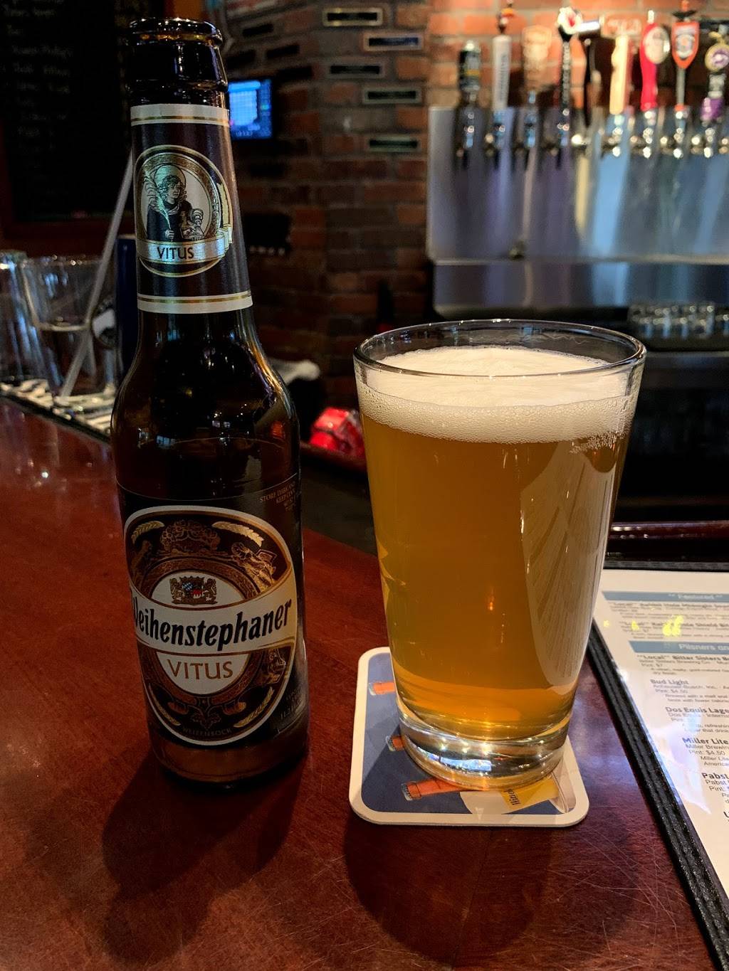 Beer & Brats | restaurant | 5005 S Cooper St #183, Arlington, TX 76017, USA | 8176181450 OR +1 817-618-1450