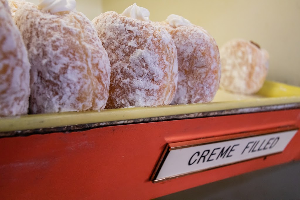 Donut Villa | cafe | 6020 Vernor Hwy, Detroit, MI 48209, USA | 3138494752 OR +1 313-849-4752