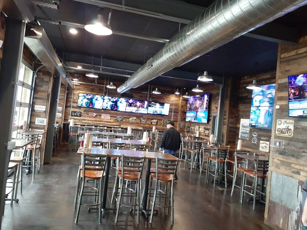 Scooters Triple Bs | restaurant | 3840 S Hurstbourne Pkwy, Louisville, KY 40299, USA | 5027493138 OR +1 502-749-3138