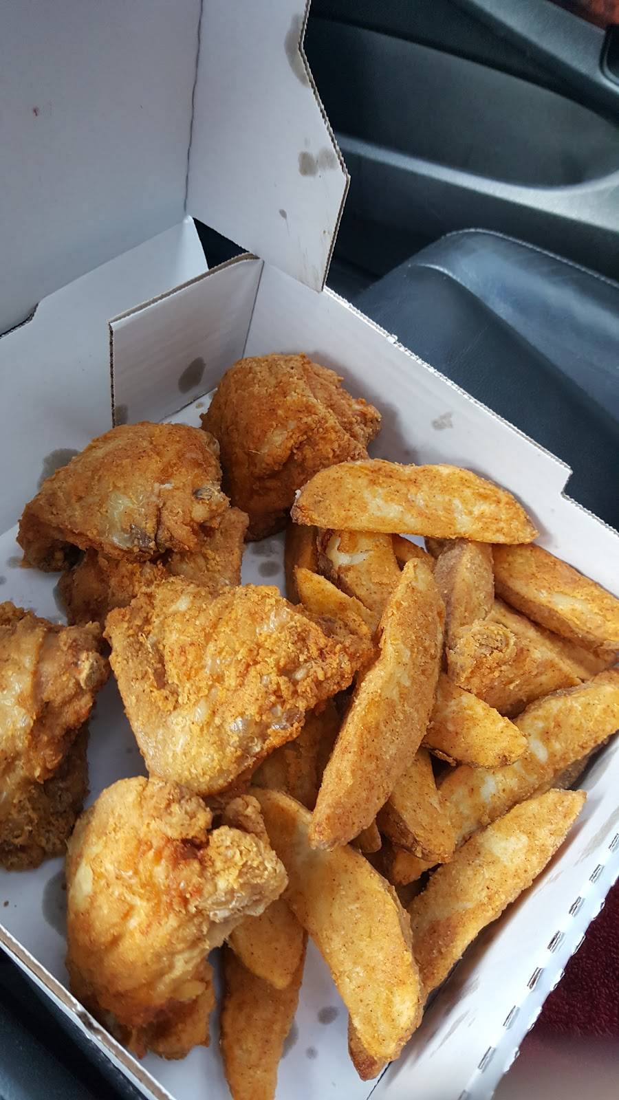 Rasiccis Pizza | restaurant | 513 E Cuyahoga Falls Ave, Akron, OH 44310, USA | 3309231999 OR +1 330-923-1999