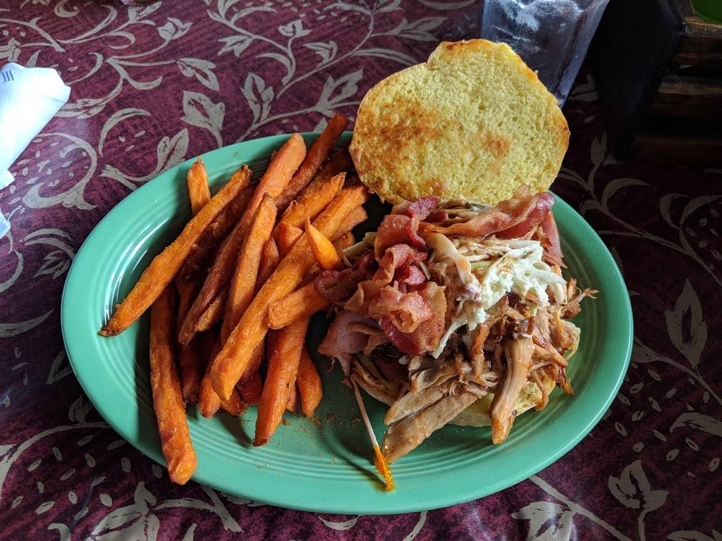 Ruddy Duck Tavern | restaurant | 509 Evans St, Morehead City, NC 28557, USA | 2527267500 OR +1 252-726-7500