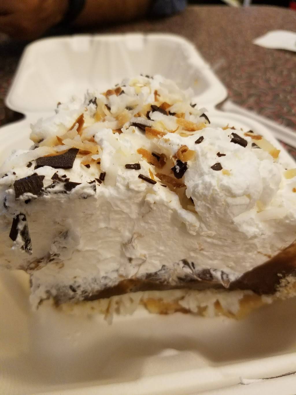 Red Arrow Diner | bakery | 63 Union Square, Milford, NH 03055, USA | 6032499222 OR +1 603-249-9222