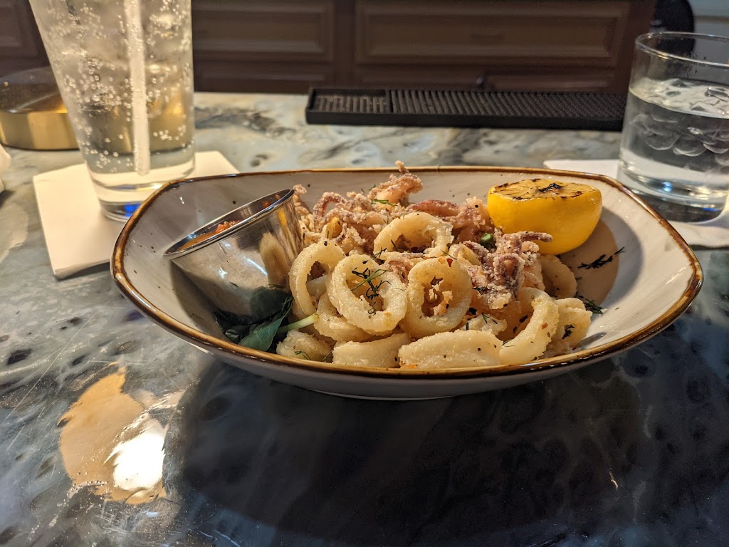 Henley On Grace | restaurant | 314 E Grace St, Richmond, VA 23219, USA | 8047839463 OR +1 804-783-9463