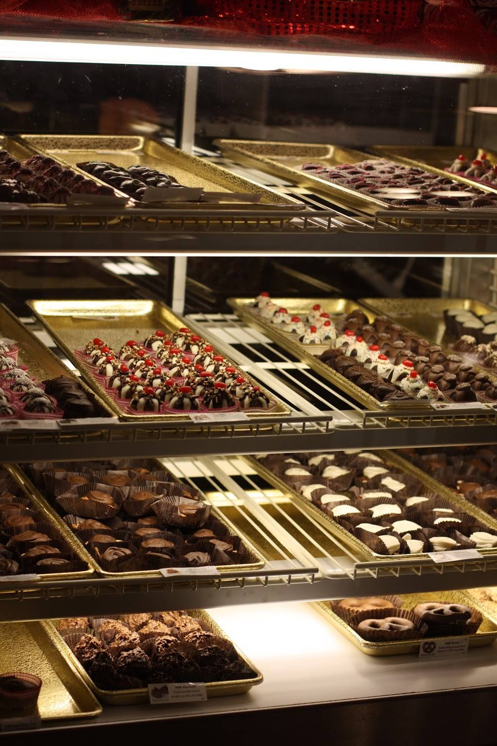 Wild Carrot LLC | restaurant | 215 E Bremer Ave, Waverly, IA 50677, USA | 3193522215 OR +1 319-352-2215