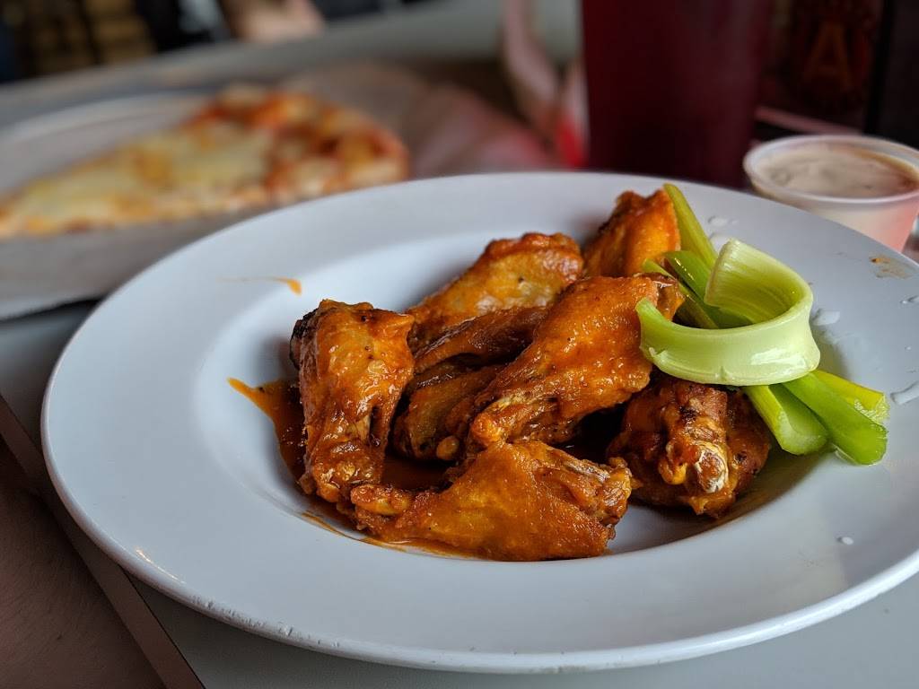 Fabianos Pizzeria of Newnan | restaurant | 19 N Court Square, Newnan, GA 30263, USA | 7706832683 OR +1 770-683-2683