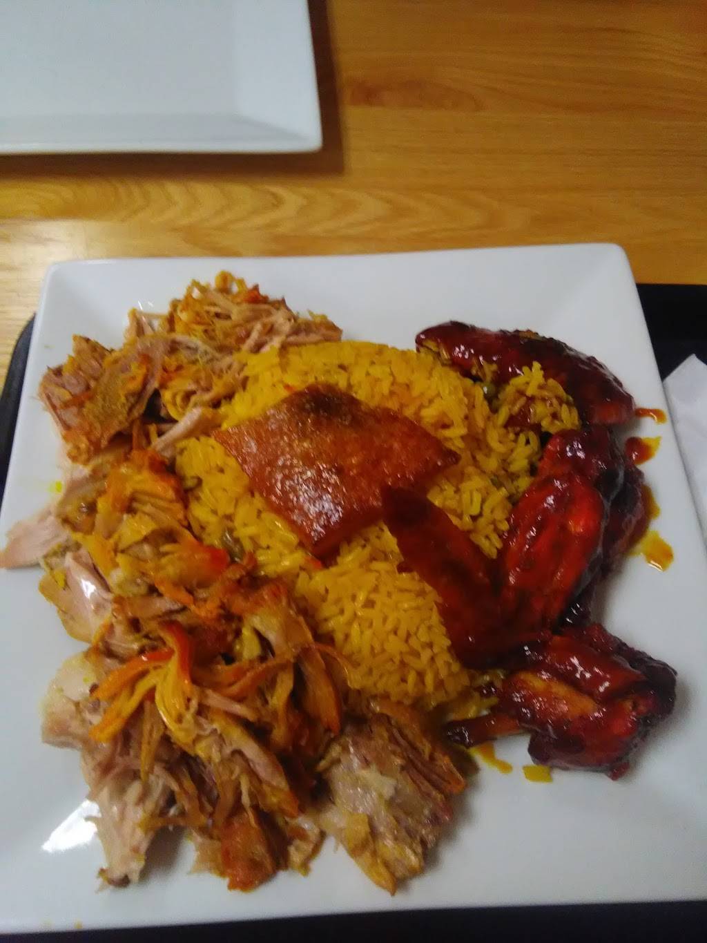 De Todo Un Poco Spanish Restaurant | restaurant | 152 Rifle St, Springfield, MA 01105, USA | 4133177105 OR +1 413-317-7105