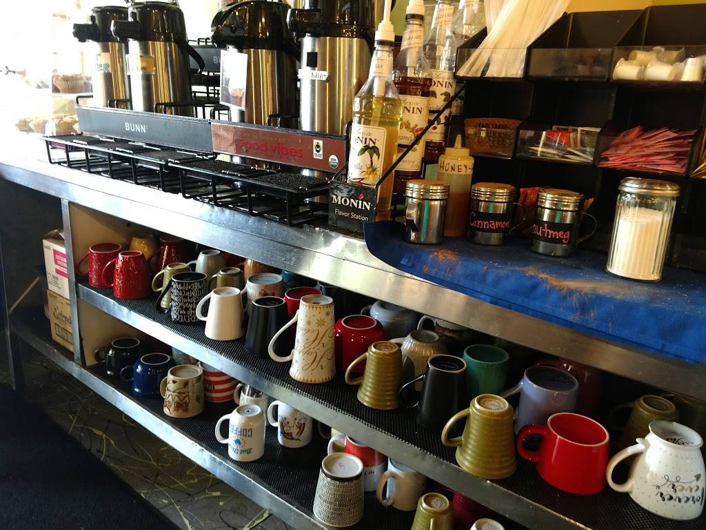 Fresh Vibes | restaurant | 1716 Carl Broggi Hwy, Lebanon, ME 04027, USA | 6039481204 OR +1 603-948-1204