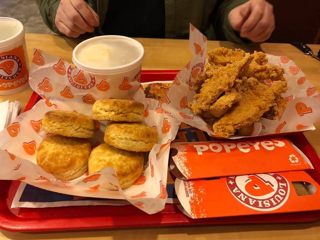 Popeyes Louisiana Kitchen | restaurant | 121 Boston Post Rd, Orange, CT 06477, USA | 2035539442 OR +1 203-553-9442