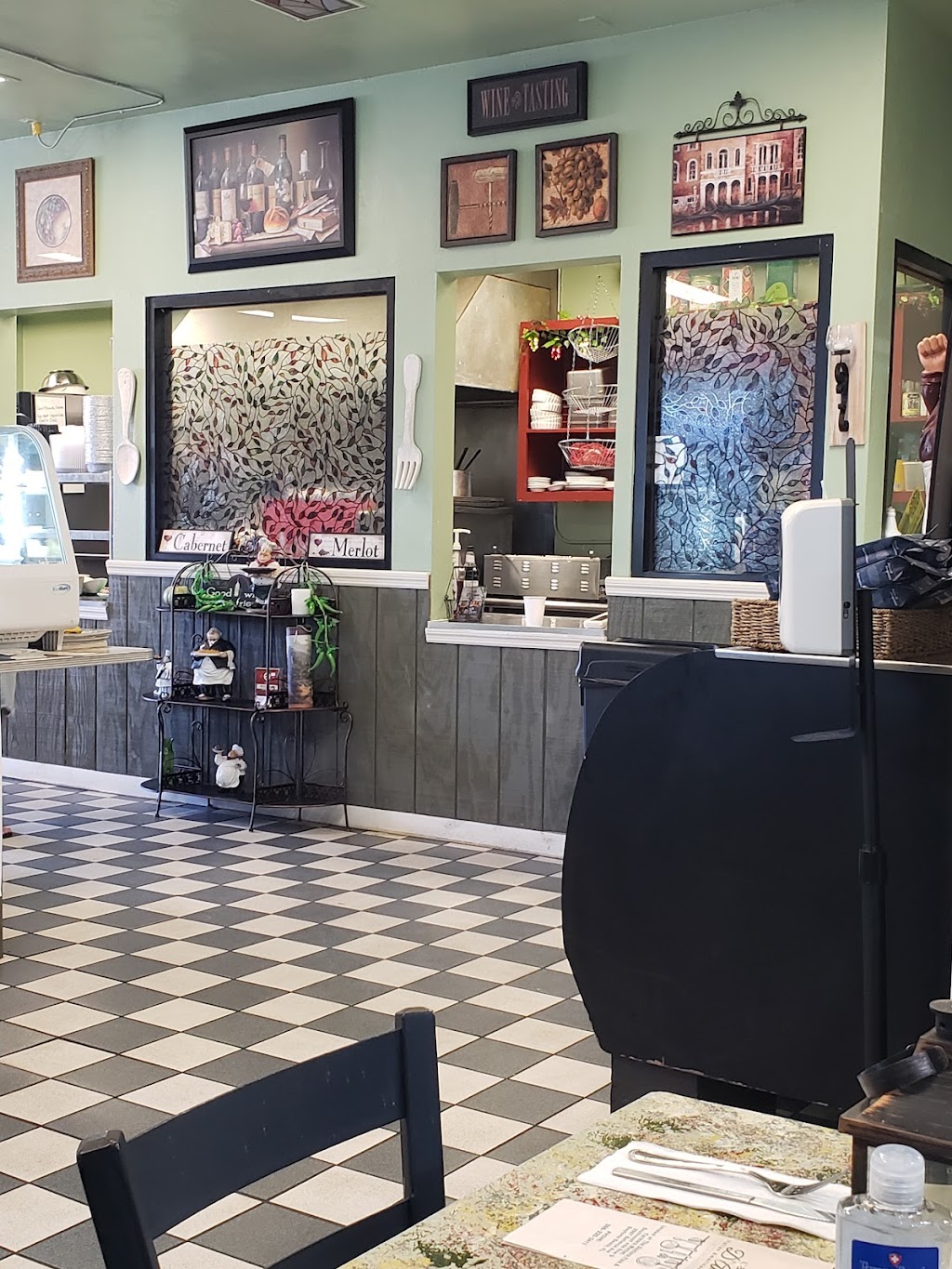 Cafe DAmore | restaurant | Southeast side of Row G, 2987 Bellevue Ave, Daytona Beach, FL 32124, USA | 3862203411 OR +1 386-220-3411