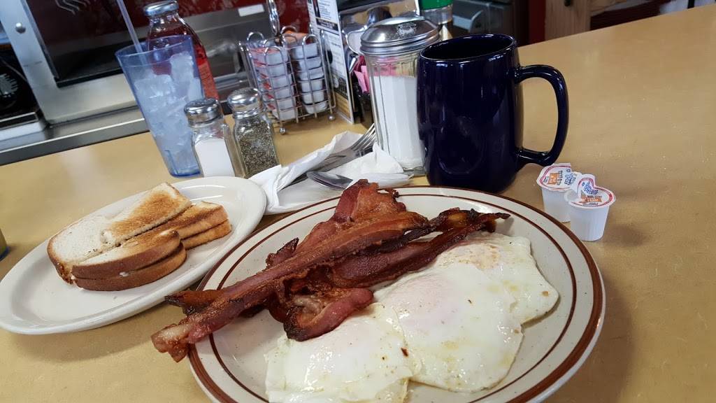 Bills Corner Cafe | restaurant | 2927 S 8th St, Sheboygan, WI 53081, USA | 9204526301 OR +1 920-452-6301