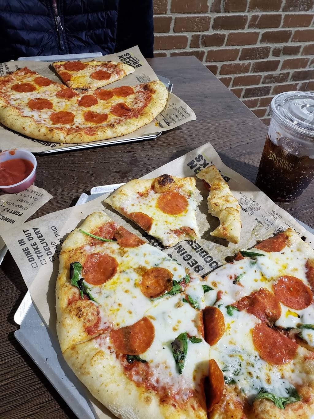 Urban Bricks | restaurant | 3126 E Central Texas Expy #100, Killeen, TX 76543, USA | 2544499911 OR +1 254-449-9911