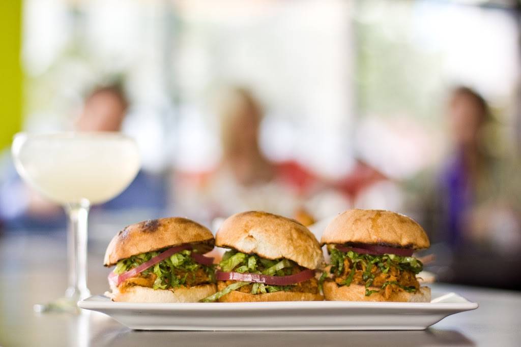 Modern Margarita | restaurant | 5410 E High St #115, Phoenix, AZ 85054, USA | 6027958111 OR +1 602-795-8111