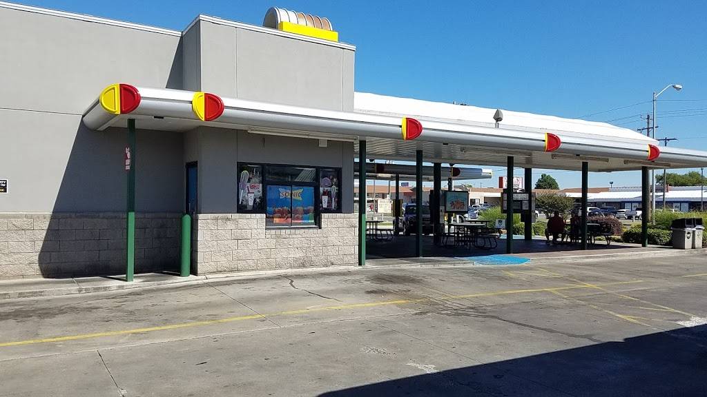 Sonic Drive-In | restaurant | 217 S Air Depot Blvd, Midwest City, OK 73110, USA | 4057330161 OR +1 405-733-0161