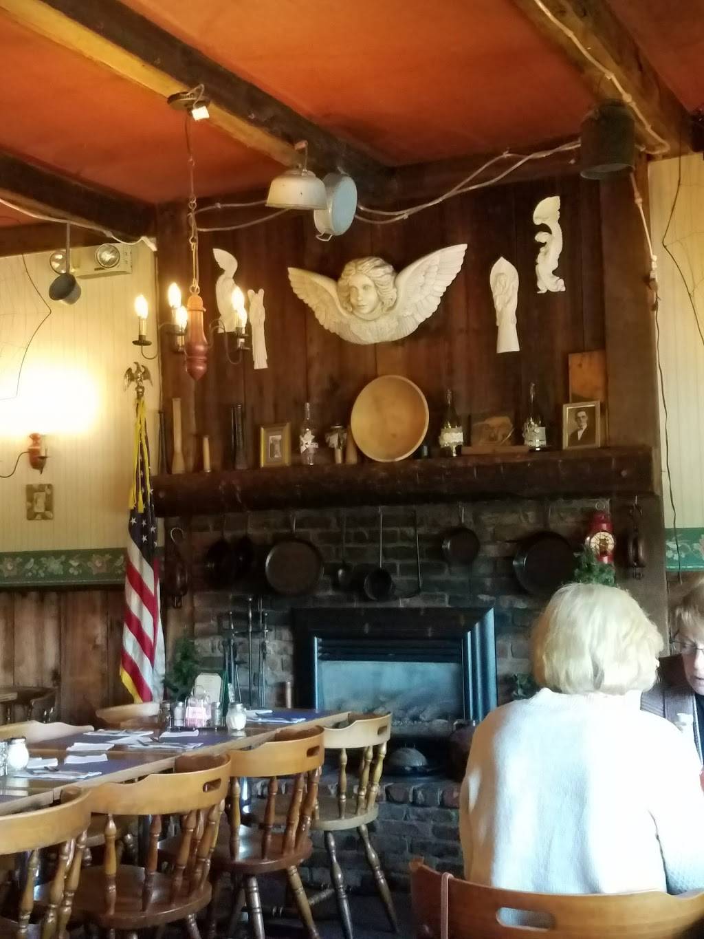 Antique Inn | restaurant | 2940 NY-54A, Penn Yan, NY 14527, USA | 3155366576 OR +1 315-536-6576