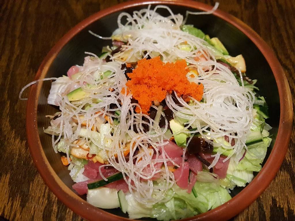 Sushi Moto | restaurant | 436 Elmwood Rd, Lansing, MI 48917, USA | 5175804321 OR +1 517-580-4321