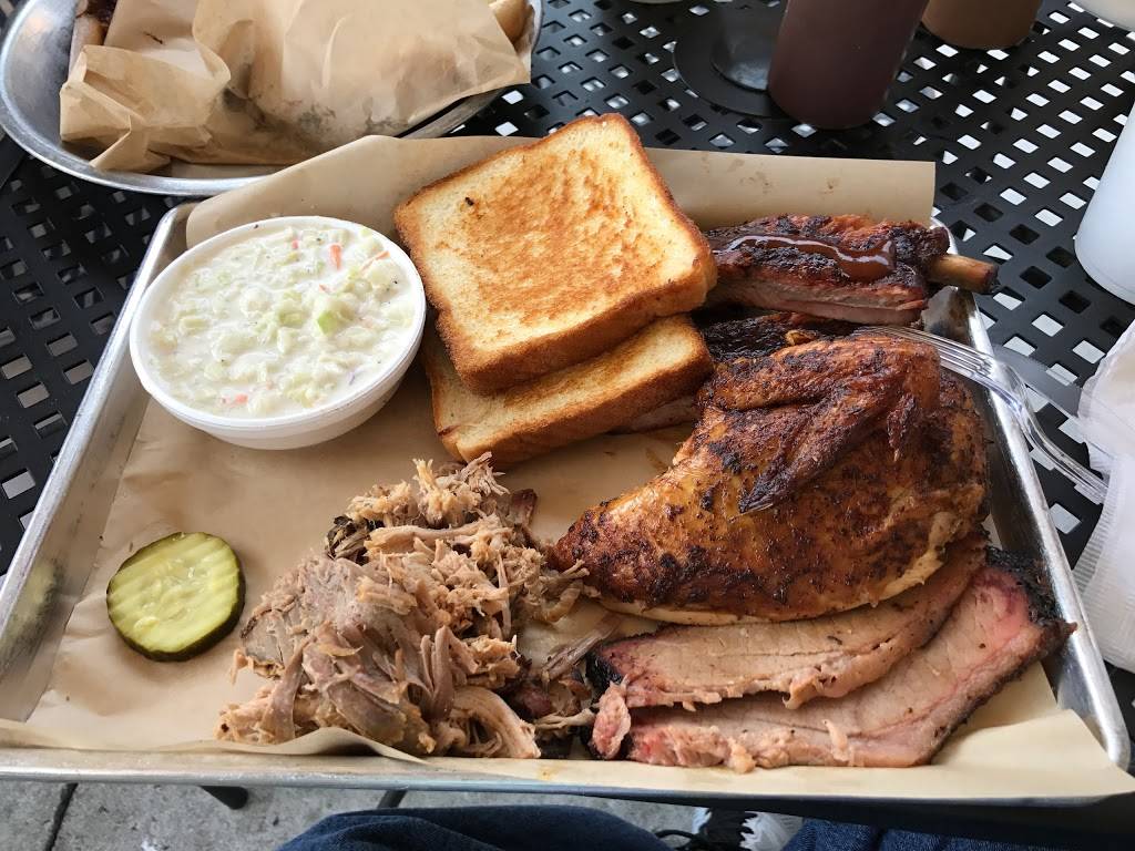 Sandfly Barbeque | restaurant | 8413 Ferguson Ave, Savannah, GA 31406, USA | 9123565463 OR +1 912-356-5463