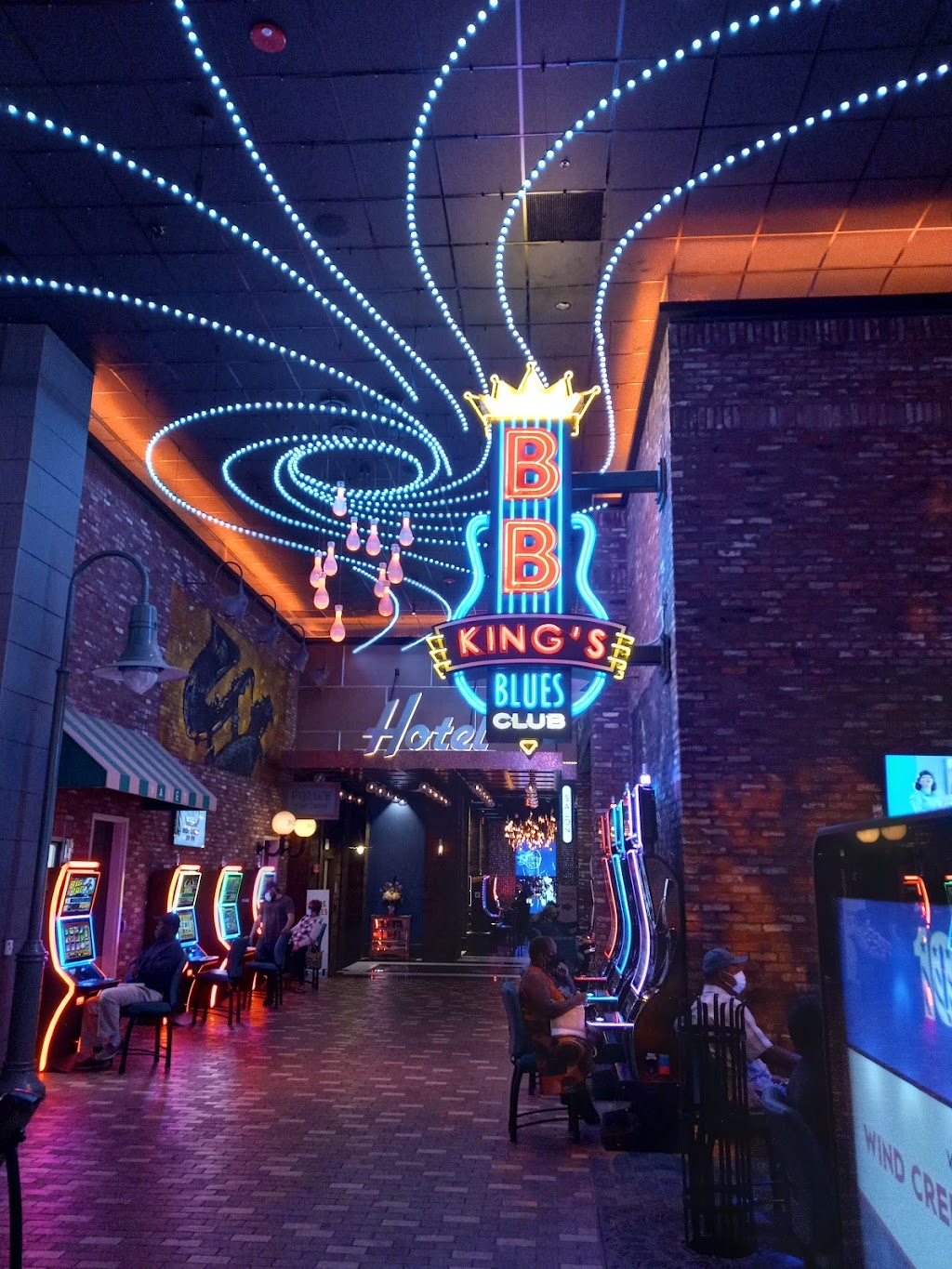 Wind Creek Montgomery | restaurant | 1801 Eddie L Tullis Rd, Montgomery, AL 36117, USA | 8669463360 OR +1 866-946-3360