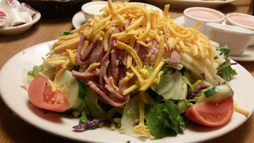 Omega Restaurant & Bakery | bakery | 9100 W Golf Rd, Niles, IL 60714, USA | 8472967777 OR +1 847-296-7777