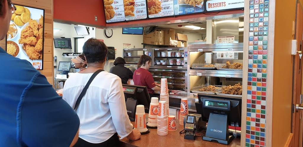 Popeyes Louisiana Kitchen | restaurant | 7541 W Irlo Bronson Memorial Hwy, Kissimmee, FL 34747, USA | 4078374080 OR +1 407-837-4080