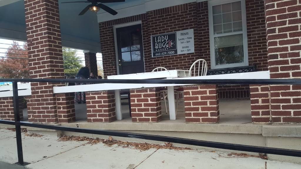 Lady Bugg Bakery | restaurant | 39 W Commerce St, Hernando, MS 38632, USA | 6624497000 OR +1 662-449-7000