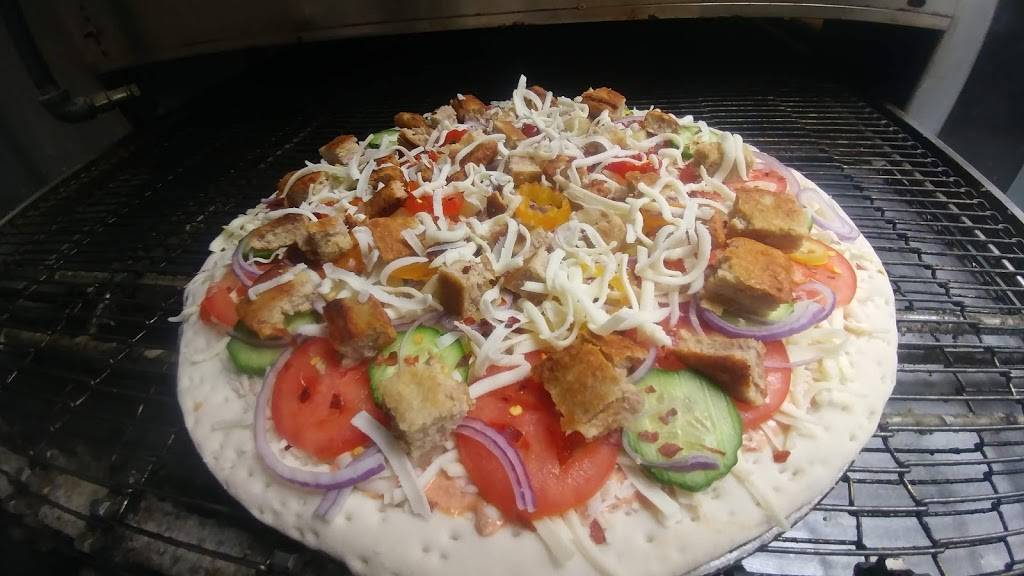 Greenhill Pizza and Wings | restaurant | 399 Greenhill Ave, Hamilton, ON L8K 6N5, Canada | 9055605051 OR +1 905-560-5051