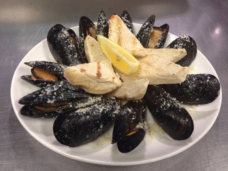 Conrads Crabs & Seafood Market -Parkville, MD | restaurant | 1720 E Joppa Rd, Parkville, MD 21234, USA | 4108821515 OR +1 410-882-1515