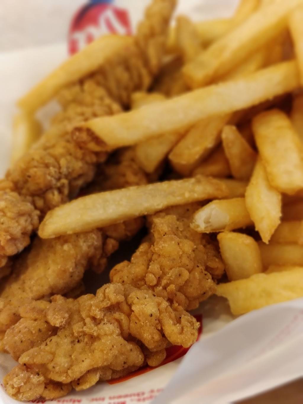 Dairy Queen Grill & Chill | restaurant | 3095 Hempstead Turnpike, Levittown, NY 11756, USA | 5167190180 OR +1 516-719-0180