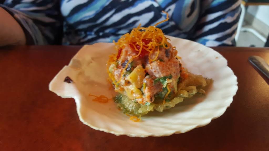 Sushi Selection | restaurant | 305 Boulevard Curé-Labelle, Sainte-Thérèse, QC J7E 0C1, Canada | 4504191211 OR +1 450-419-1211