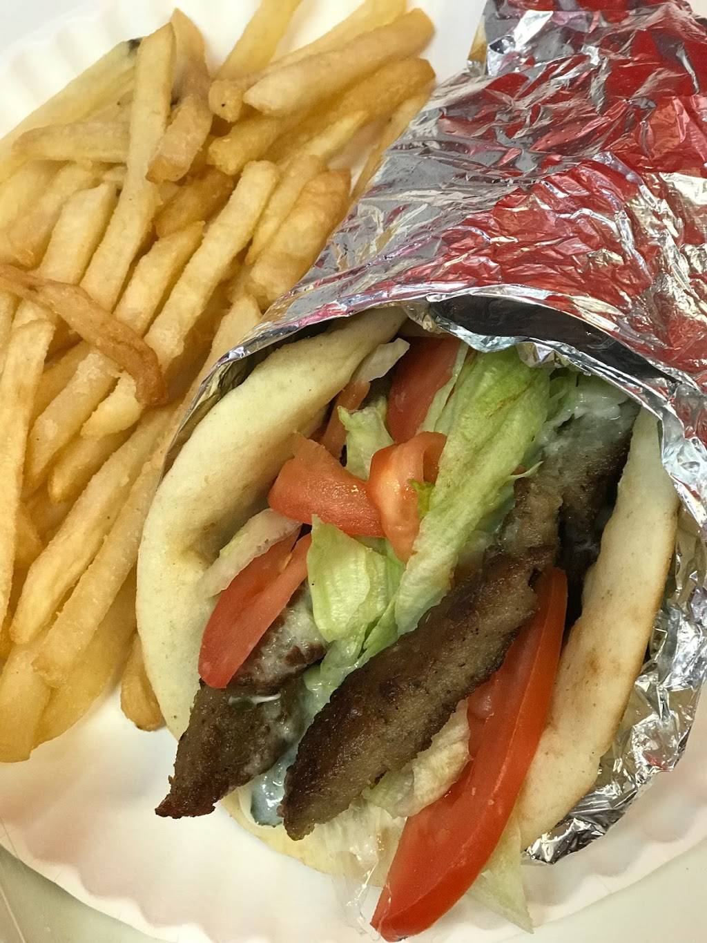 Salem crown fried chicken and more | restaurant | 105 Lafayette St, Salem, MA 01970, USA | 9787455017 OR +1 978-745-5017