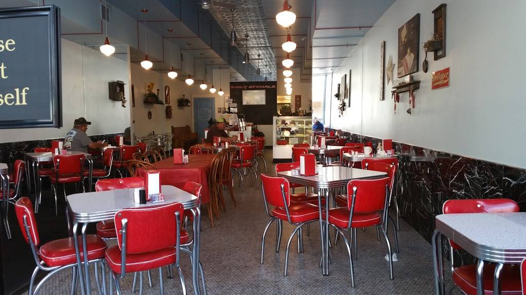 Tonyas Country Kitchen | restaurant | 174 Front St, Marietta, OH 45750, USA | 7403715027 OR +1 740-371-5027