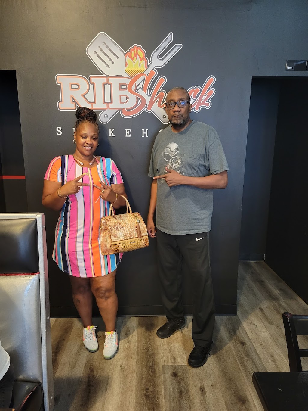 Rib Shack Smoke House | restaurant | 10841 Q St Suite 105, Omaha, NE 68137, USA | 4025026695 OR +1 402-502-6695