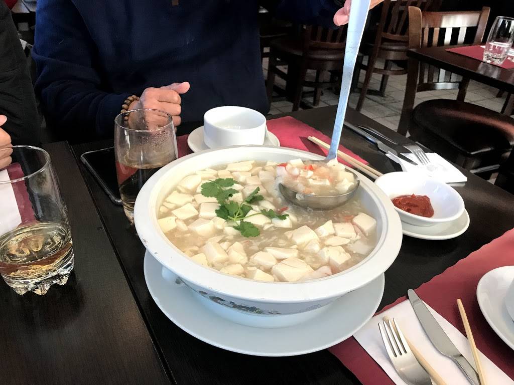 Restaurant Cari | restaurant | 5000 3e Av O, Québec, QC G1H 6G3, Canada | 4186278989 OR +1 418-627-8989