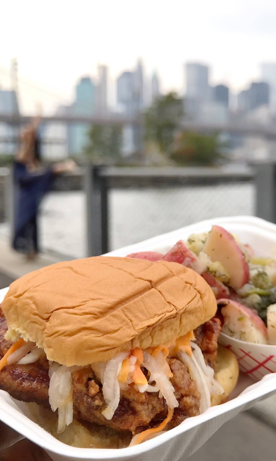 Big Ds Grub | restaurant | 30-30 47th Ave, Long Island City, NY 11101, USA | 6465432443 OR +1 646-543-2443