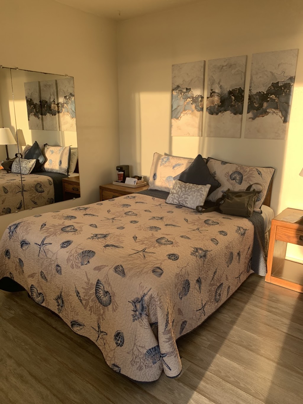 Ocean Cove Lodge | restaurant | 23255 Coast Hwy, Jenner, CA 95450, USA | 7078473158 OR +1 707-847-3158