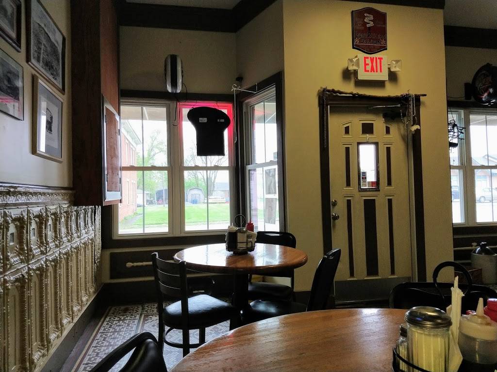 Pike Street Bar & Grill | restaurant | Fayetteville, OH 45118, USA | 5138752684 OR +1 513-875-2684