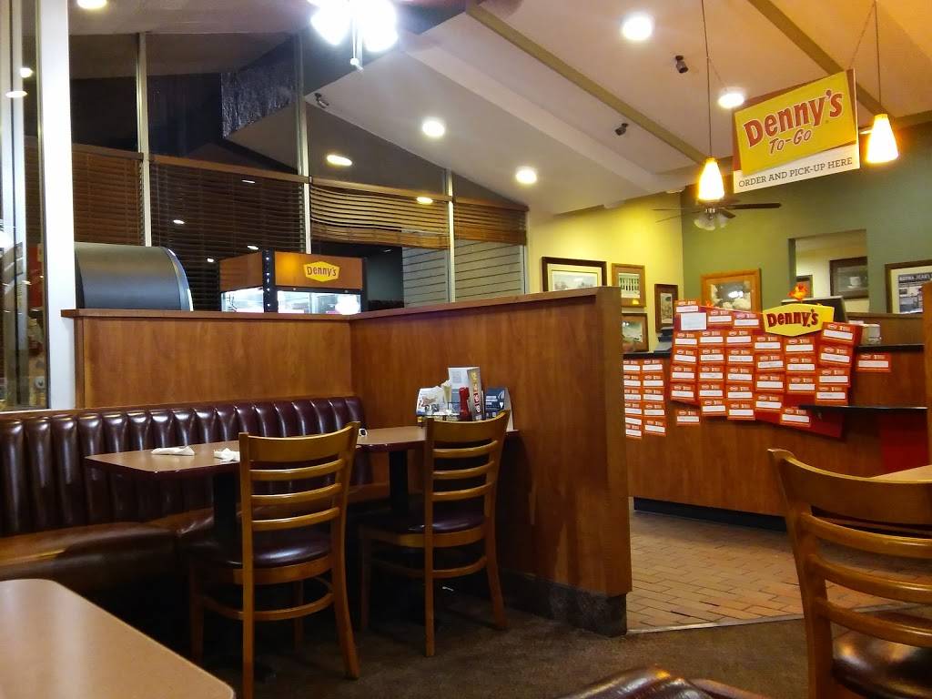 Dennys | restaurant | 1360 Holiday Ln, Fairfield, CA 94534, USA | 7074226511 OR +1 707-422-6511