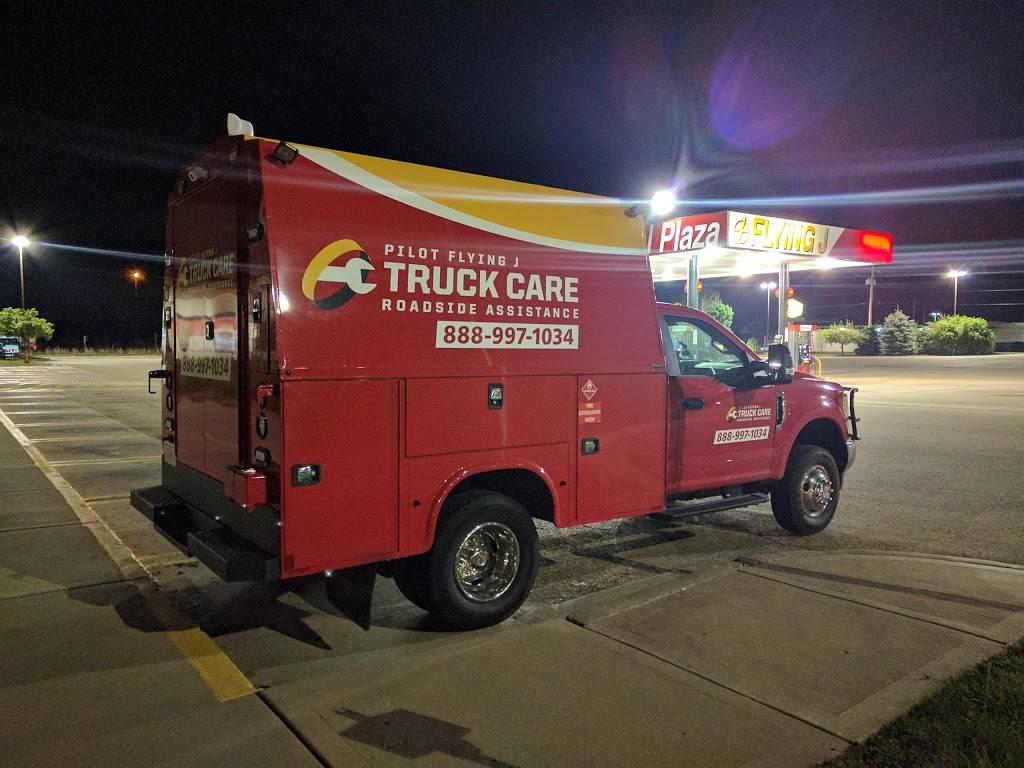 Flying J Travel Center | restaurant | 343 Civic Rd, Lasalle, IL 61301, USA | 8152200611 OR +1 815-220-0611