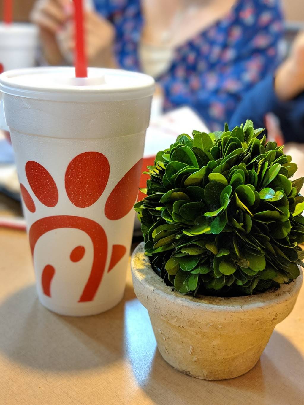 Chick-fil-A | restaurant | 10105 Broadway St, Pearland, TX 77584, USA | 7134366700 OR +1 713-436-6700