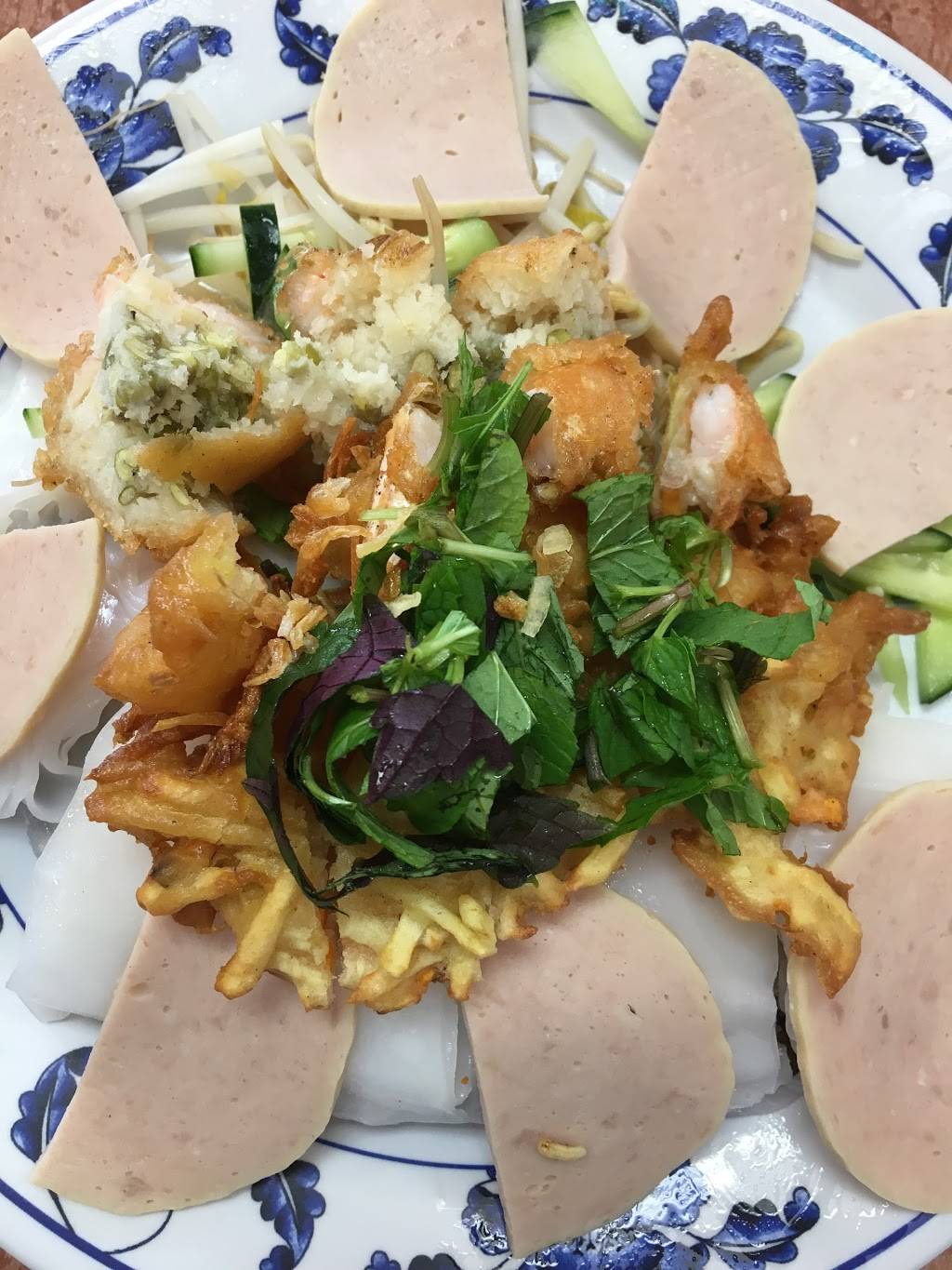 Hai Nam Saigon | restaurant | 1425 E Valley Blvd, Alhambra, CA 91801, USA | 6263008079 OR +1 626-300-8079