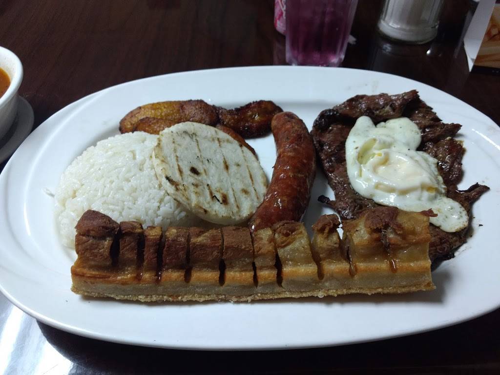 Macitas Restaurant & Bakery | restaurant | 14685 SW 104th St, Miami, FL 33186, USA | 3053809985 OR +1 305-380-9985