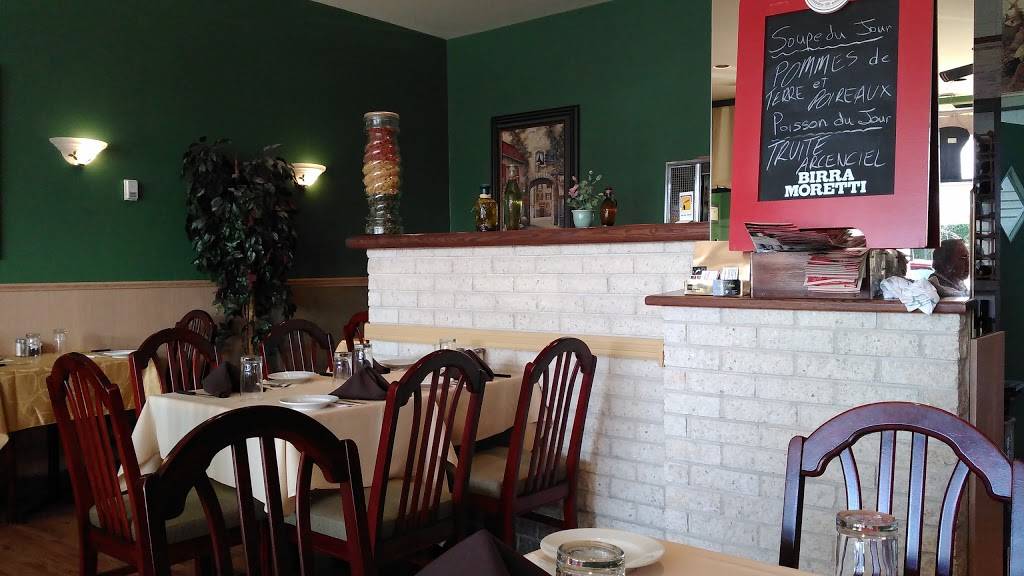 Trattoria La Villetta | restaurant | 1898 Boulevard Thimens, Saint-Laurent, QC H4R 2K2, Canada | 5143371999 OR +1 514-337-1999