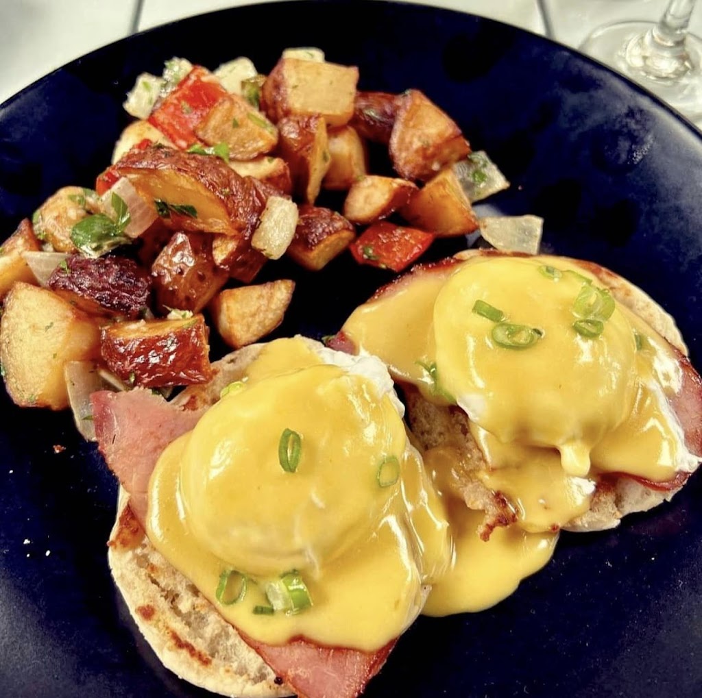 Brass Rabbit | restaurant | 1210 N Garfield St, Arlington, VA 22201, USA | 7037469977 OR +1 703-746-9977