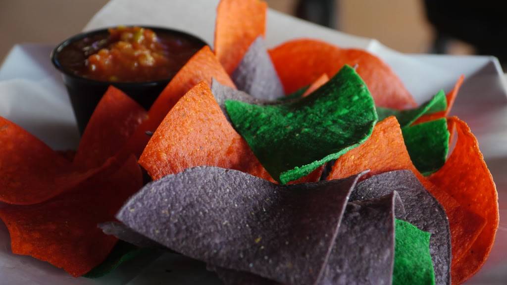 Paradise Tiki Hut Restaurant and Bar | restaurant | 1502 Miramar St, Cape Coral, FL 33904, USA | 2395408454 OR +1 239-540-8454