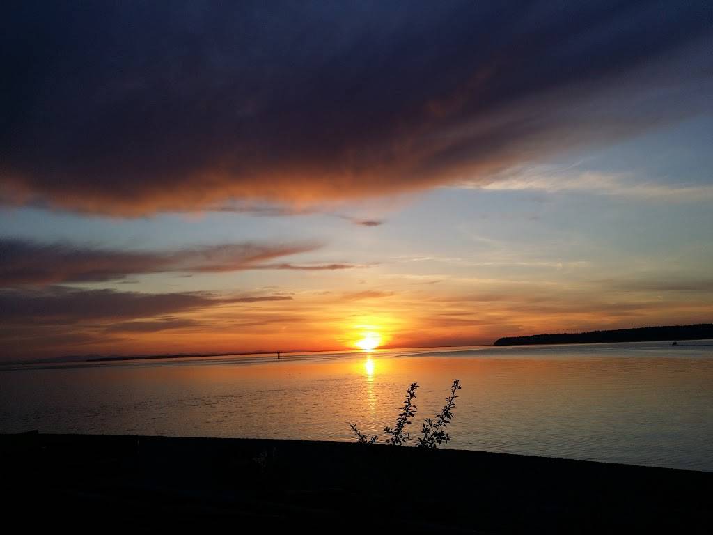 Packers Kitchen + Bar | restaurant | 9565 Semiahmoo Pkwy, Blaine, WA 98230, USA | 3603182090 OR +1 360-318-2090