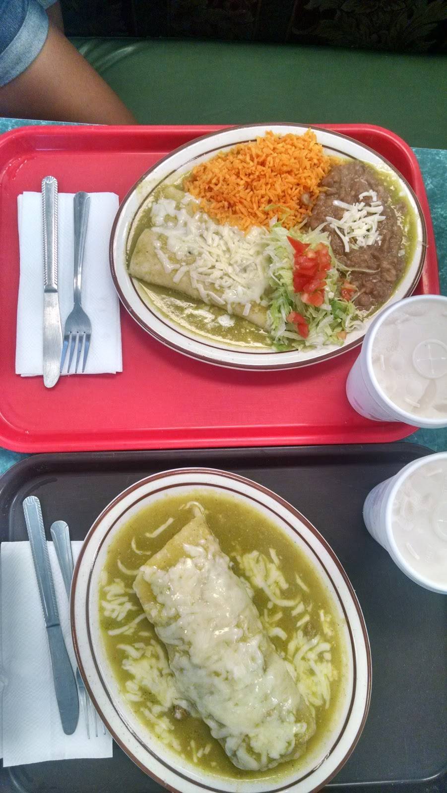 Taco Tapatio | restaurant | 502 E Foothill Blvd, Azusa, CA 91702, USA | 6269697100 OR +1 626-969-7100