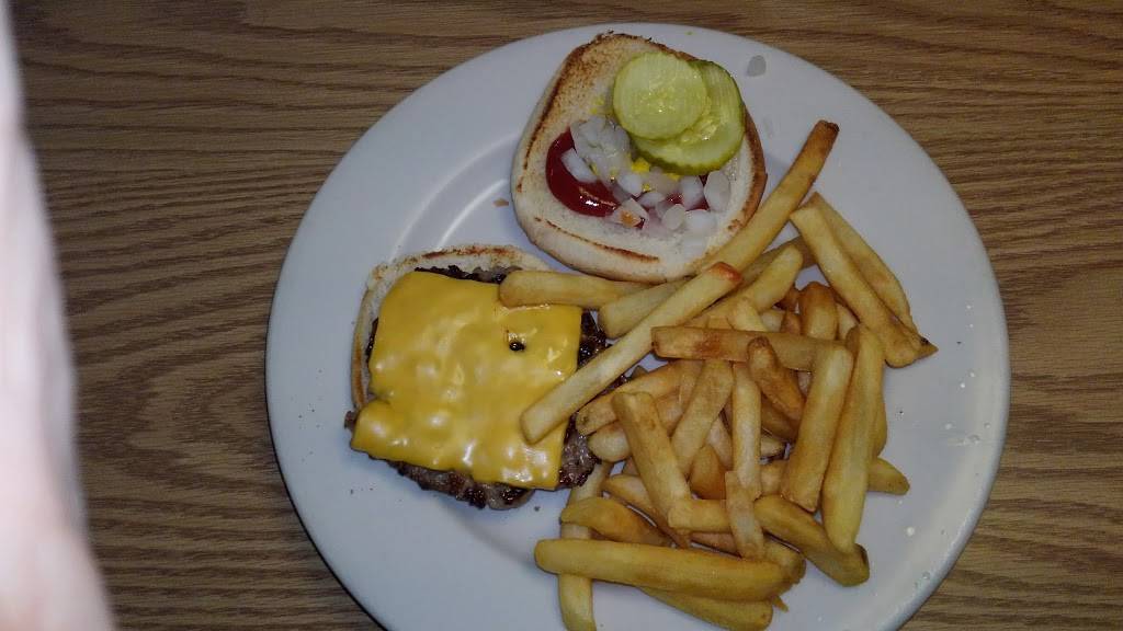 Green Lantern Inc | restaurant | 509 Broadway St, Toledo, OH 43604, USA | 4192413752 OR +1 419-241-3752