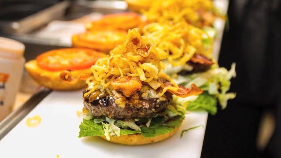 Mos Irish Pub College Station | restaurant | 1025 University Dr suite 101, College Station, TX 77840, USA | 9797043275 OR +1 979-704-3275