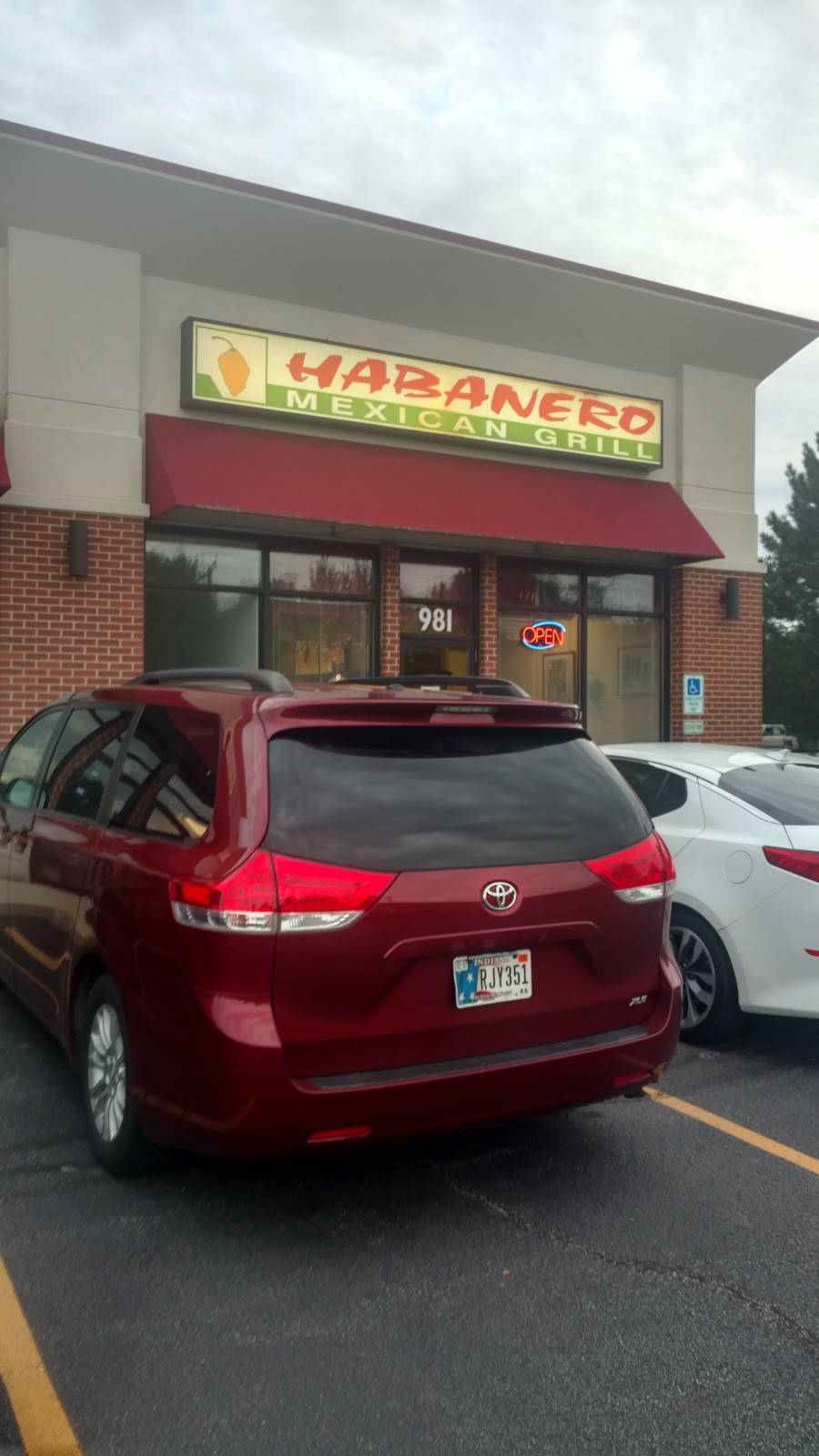Habanero Mexican Grill | restaurant | 981 Dixie Hwy, Beecher, IL 60401, USA | 7089466660 OR +1 708-946-6660